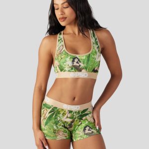 Alternative view of Retro Mary