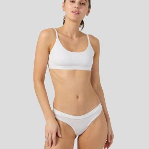 Alternative view of Modal Solids - White