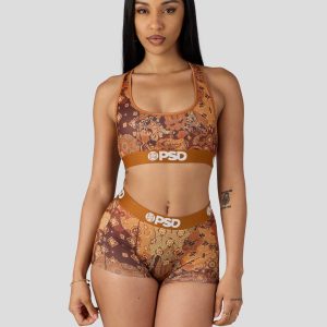 Alternative view of Coco Paisley